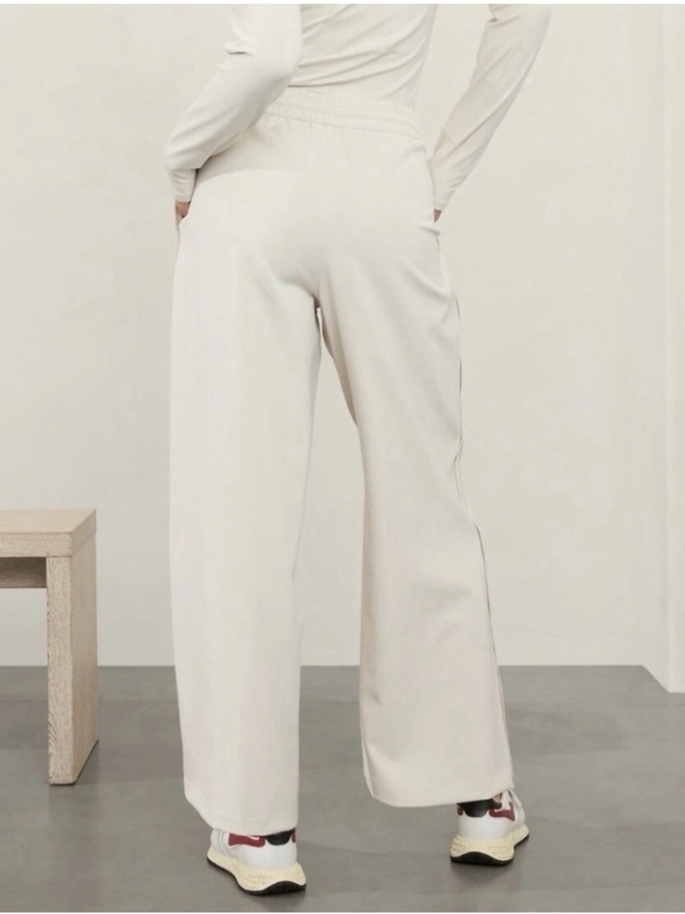 LIKE NEW ATHLETA Endeavor Relaxed Pants